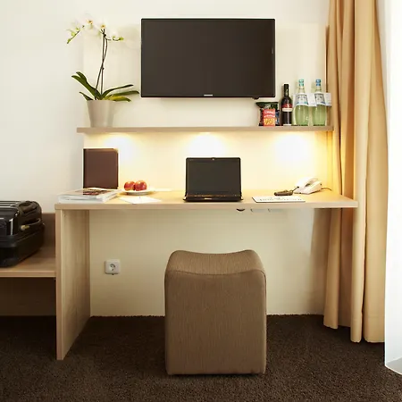 Hotel Zum Hirsch 3*