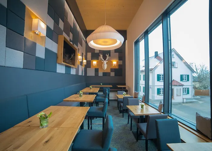 Zum Hirsch Hotel 3*