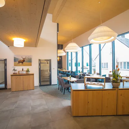 Zum Hirsch Hotel 3*