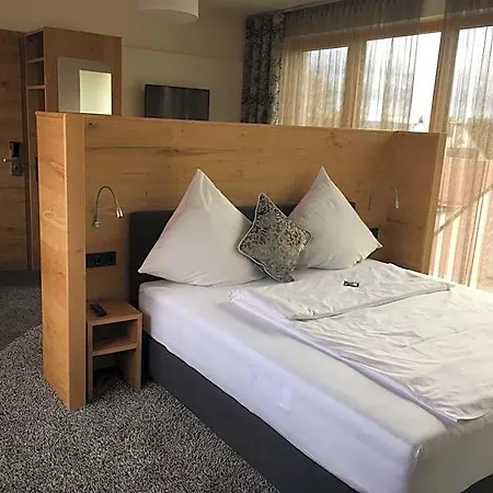 Hotell Zum Hirsch Wertingen