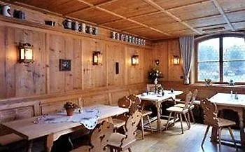Zum Hirsch 3*