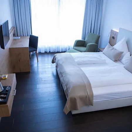 Zum Hirsch Hotel Wertingen