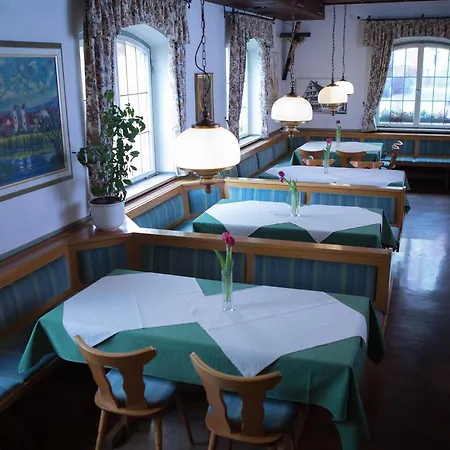 Zum Hirsch Hotel