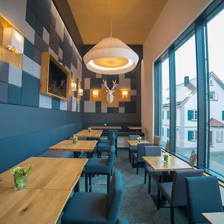Zum Hirsch Hotel 3*
