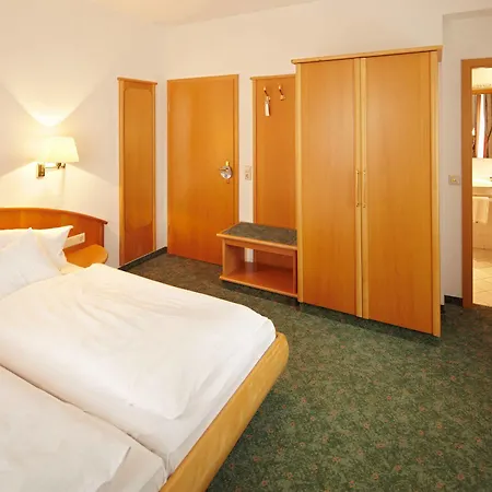 Hotel Zum Hirsch Wertingen